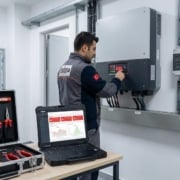 blog-featured-49062 Güneş paneli arızaları inverter sorunları ve bakım ipuçları