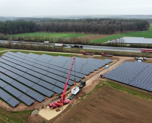 ISOTEC Solar ISOGROUND Arazi Tipi montaj sistemi referansı - Boxbrunn, Almanya