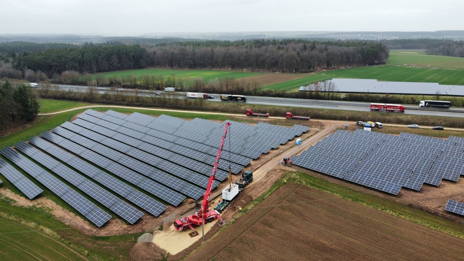 ISOTEC Solar ISOGROUND Arazi Tipi montaj sistemi referansı - Boxbrunn, Almanya