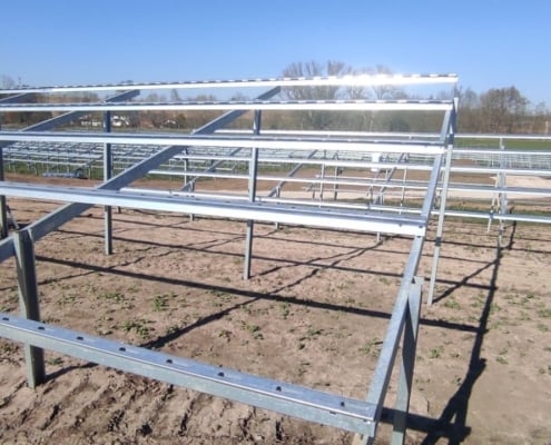 ISOTEC Solar ISOGROUND Arazi Tipi montaj sistemi referansı - Gröben, Almanya