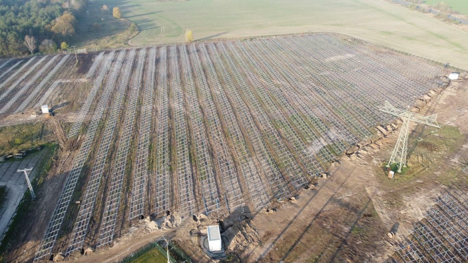 ISOTEC Solar ISOGROUND Arazi Tipi montaj sistemi referansı - Tangermünde, Almanya