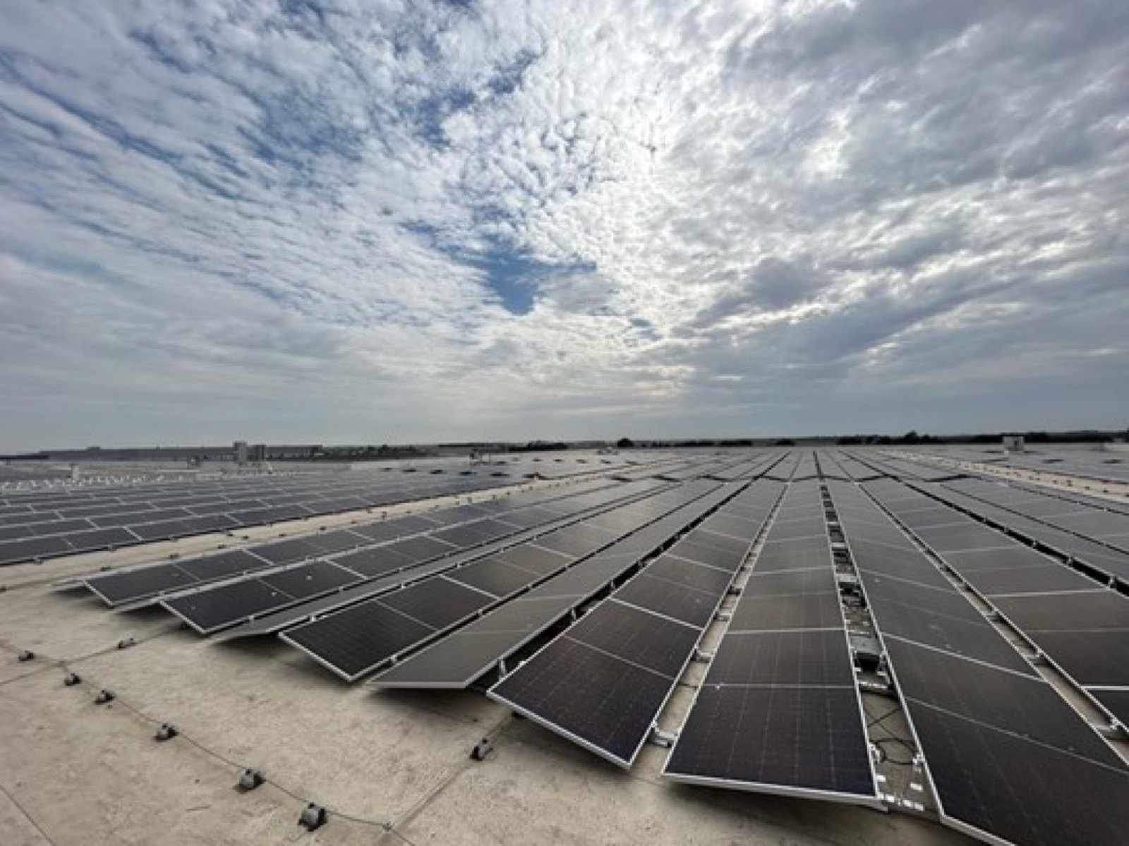 ISOTEC Solar ISOFLAT D13 Flat Roof Mounting System Reference - Serbia