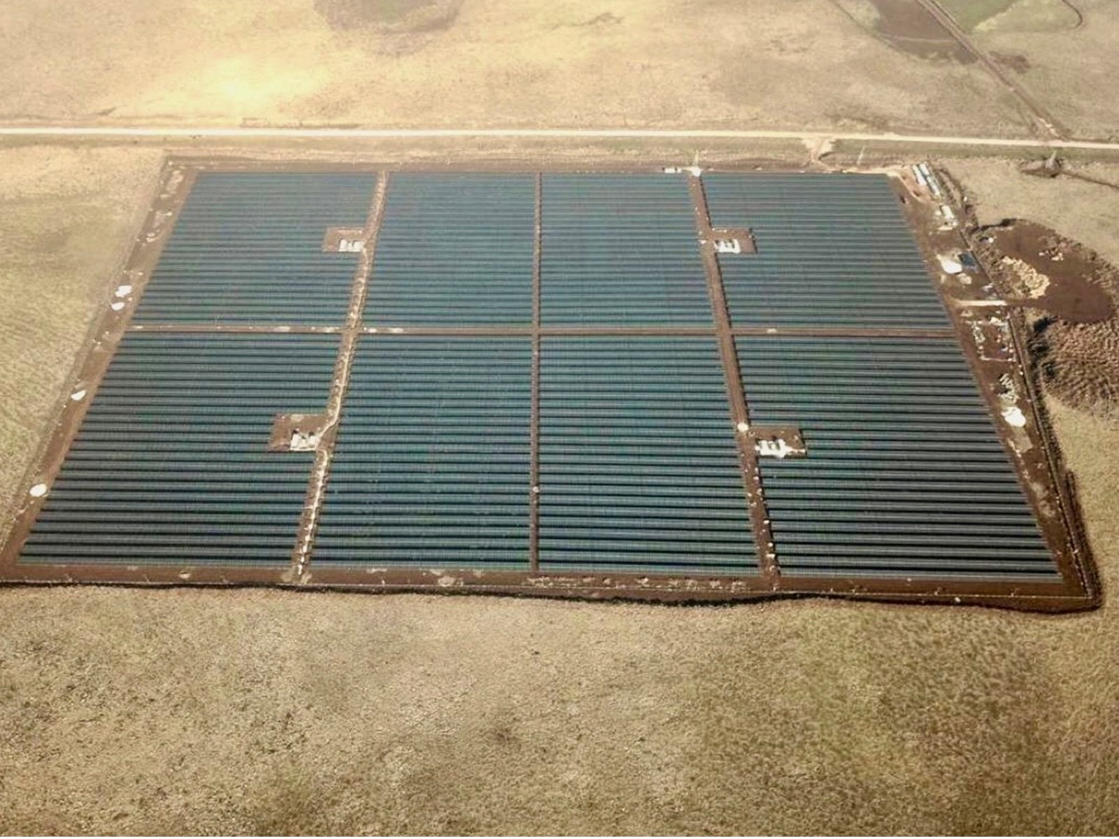 ISOTEC Solar ISOGROUND Arazi Tipi montaj sistemi referansı - Şanlıurfa, Türkiye