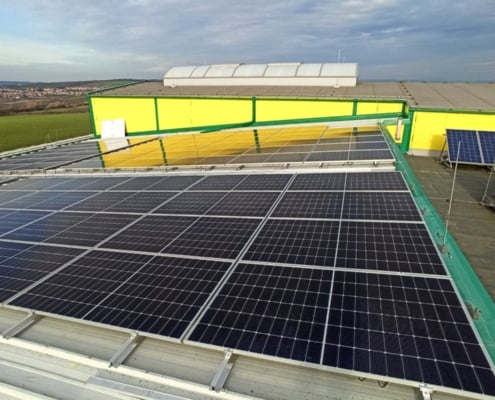 ISOTEC Solar ISOFLAT montaj sistemi referansı - Çekya