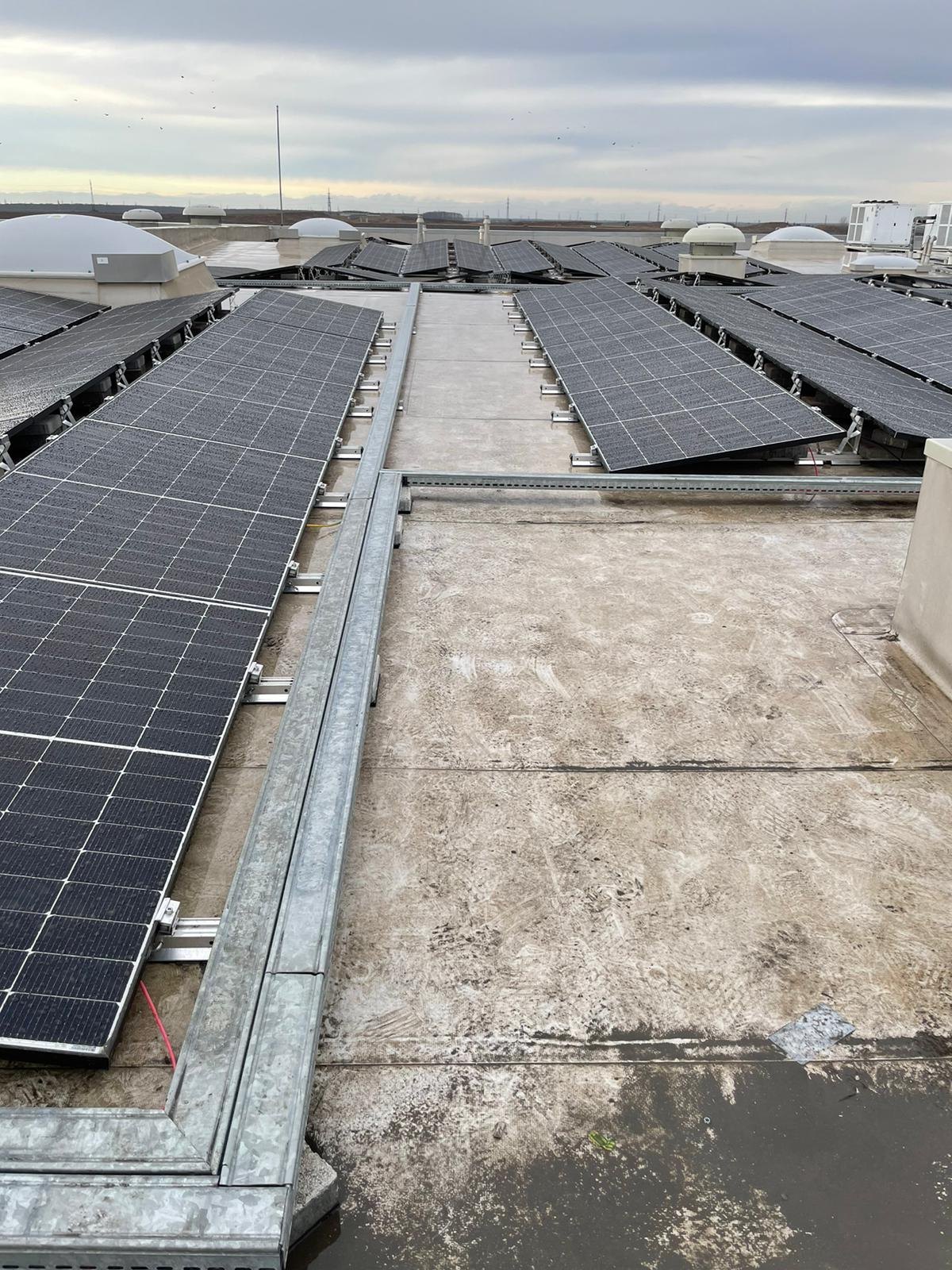 ISOTEC Solar ISOFLAT D13 montaj sistemi referansı - Romanya