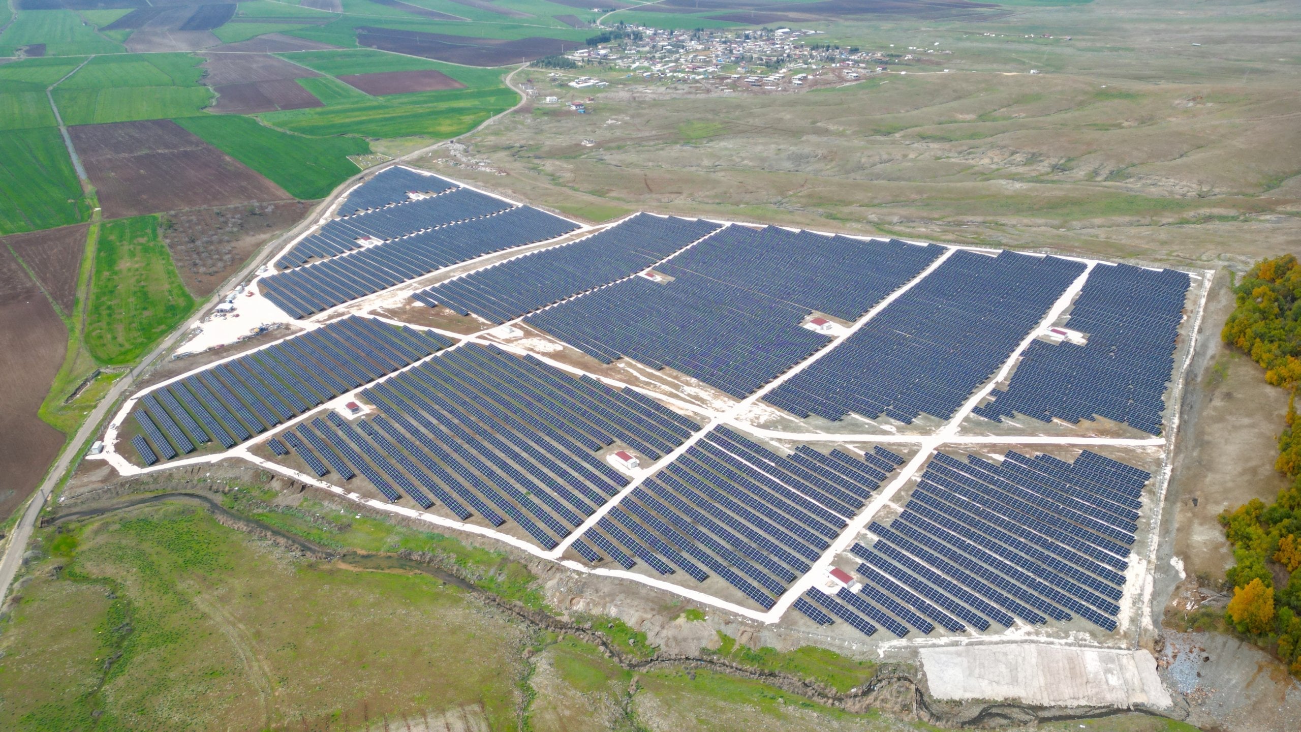 ISOTEC Solar ISOGROUND Arazi Tipi montaj sistemi referansı - Türkiye