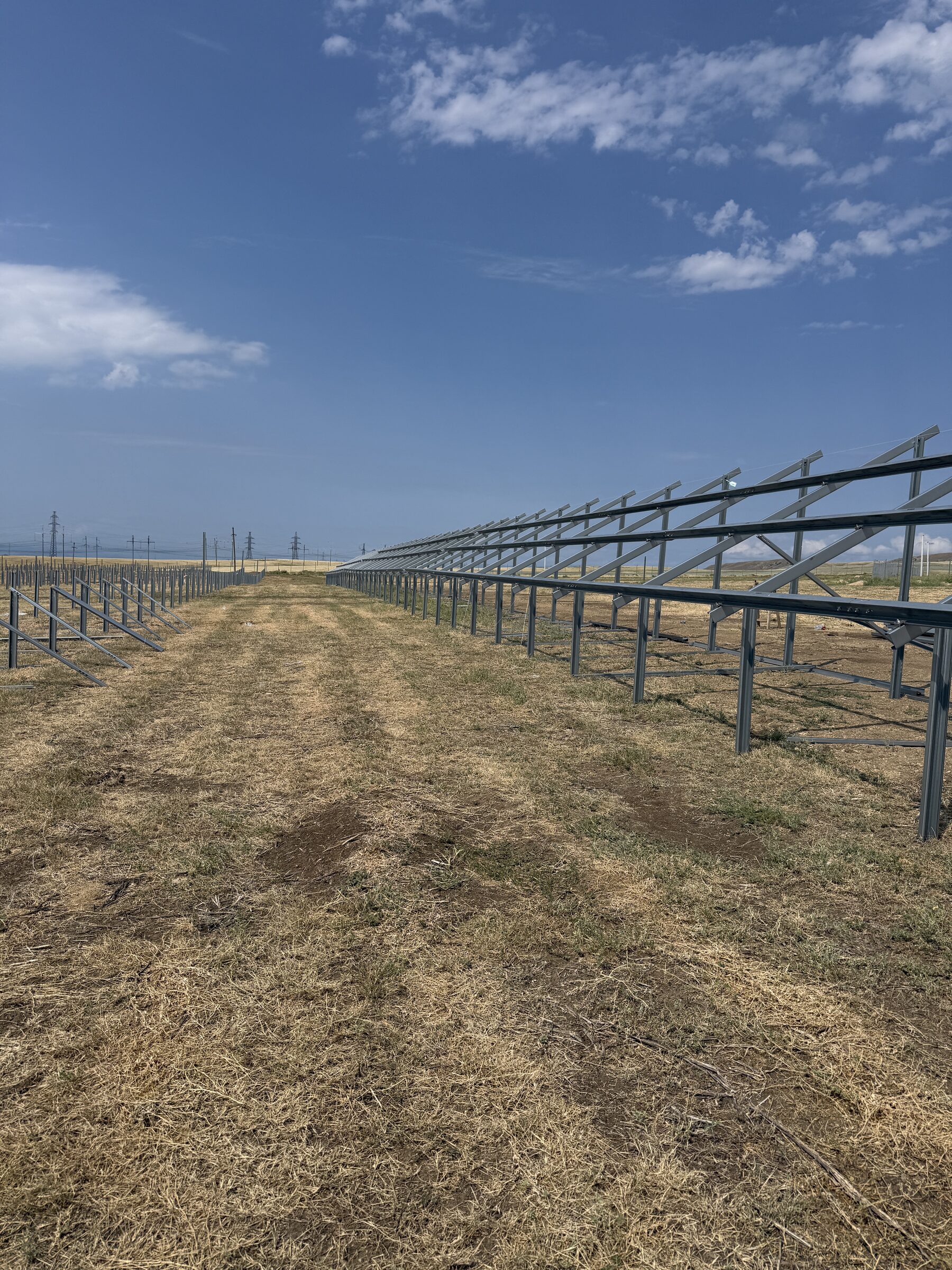 ISOTEC Solar ISOGROUND arazi montaj sistemi - Gürcistan Marneuli 72 MW proje sahası